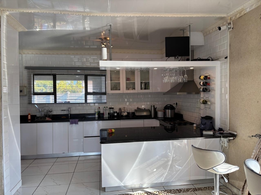 3 Bedroom Property for Sale in Mogwase North West